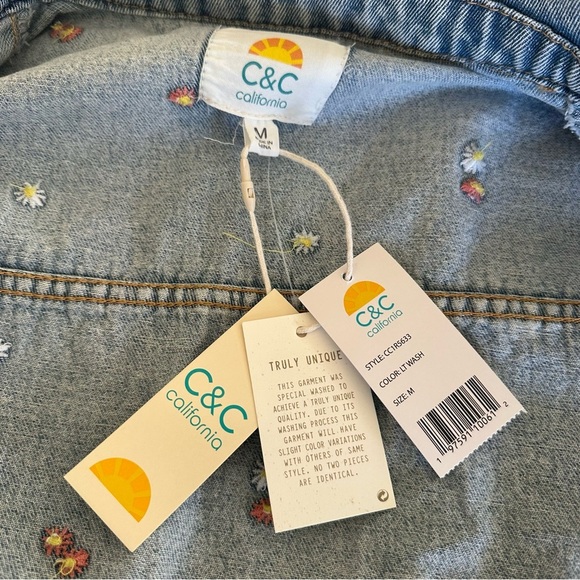 C&C California Blue Oversized  Jean Jacket Dainty Floral Embroidery 100% COTTON - Picture 4 of 7